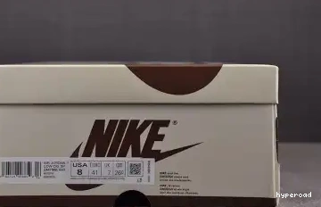 Hyperoad Jordan Air Low OG x Travis Scott 1 0612